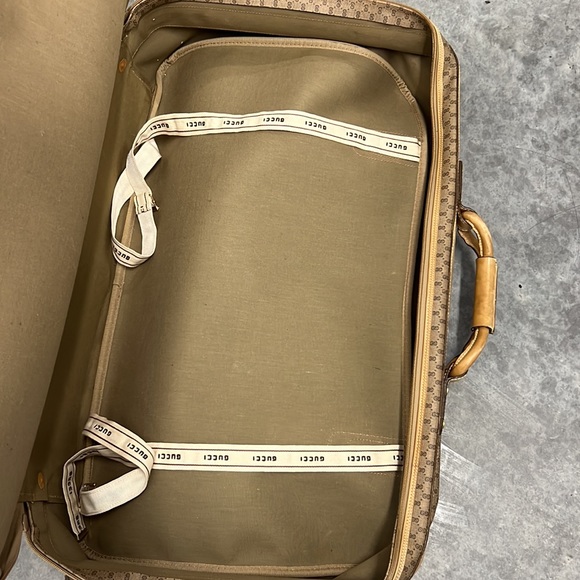 Large Vintage Gucci Suitcase Travel Bag - Picture 6 of 7